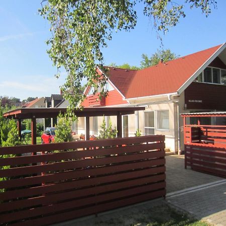 Elso Fecske Apartmanok Siofok Luaran gambar