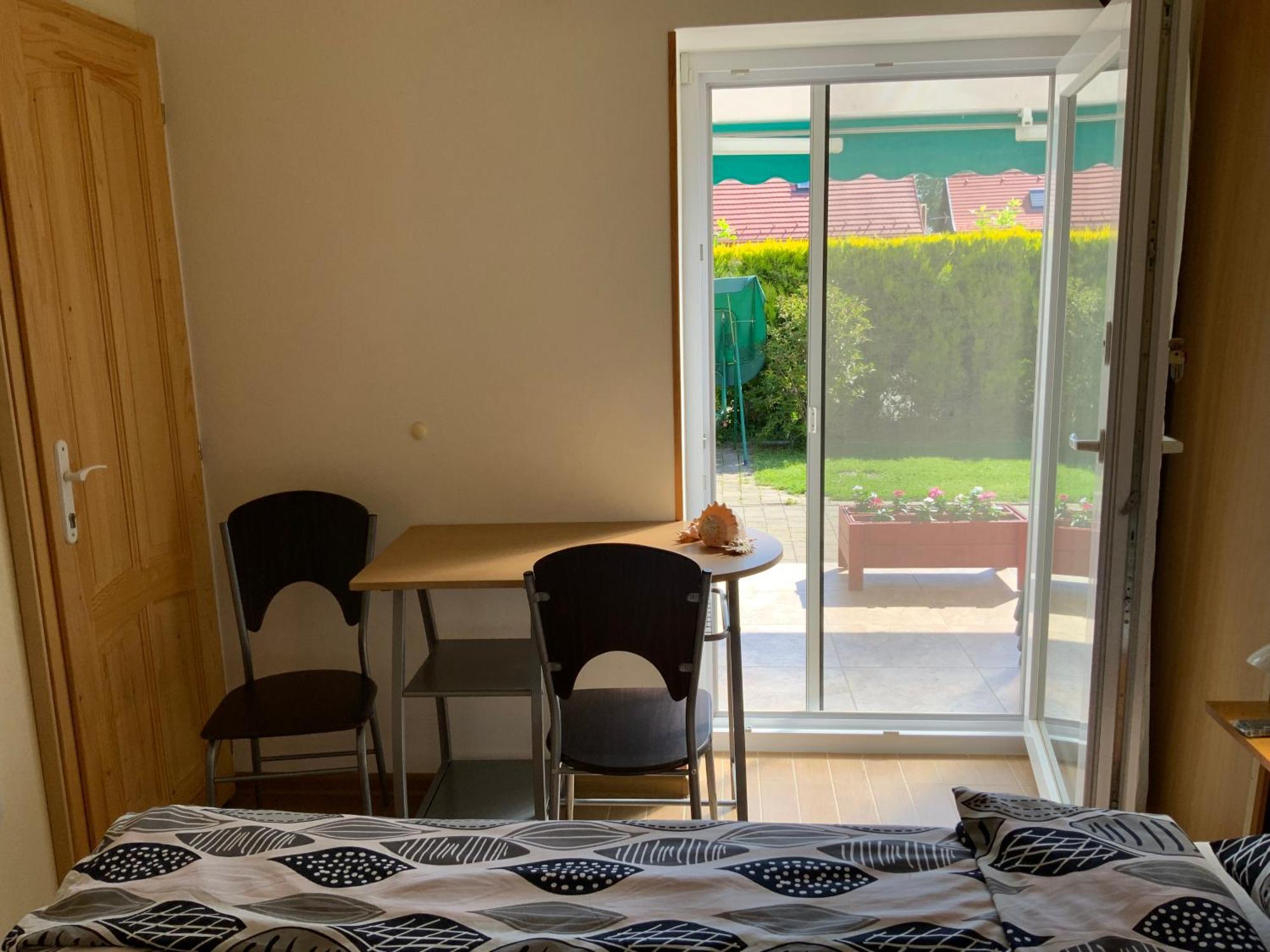 Elso Fecske Apartmanok Siofok Luaran gambar